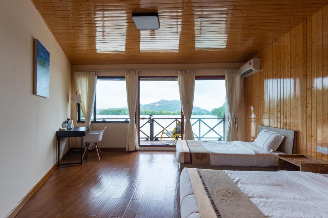 Gayang Friendly Water House Homestay Kota Kinabalu Esterno foto
